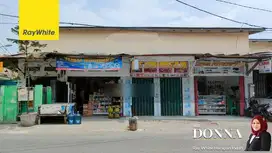 Rumah di Pinggir Jalan Raya Cocok Untuk Usaha