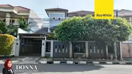 Rumah Bagus di Rawamangun Row Jalan Lebar