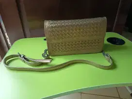 Tas Merk HANA (second)