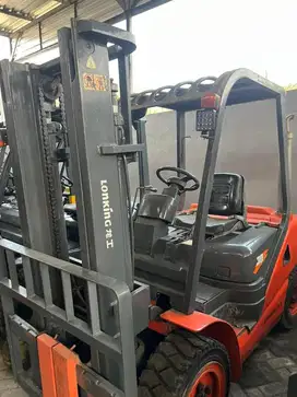 FORKLIFT  BEKAS 3 TON LONKING 3 METER