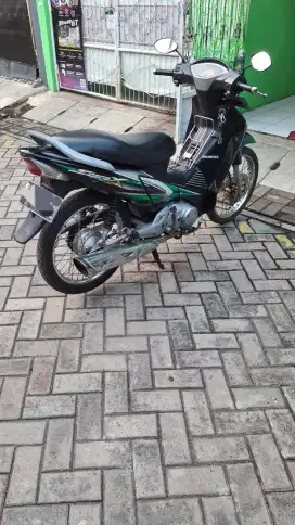 Supra X 125 tahun 2006