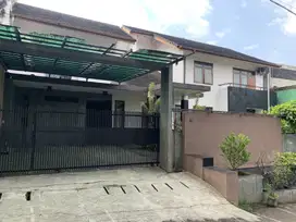 Rumah cigadung  mewah luas  dijual murah