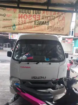 Isuzu Traga Box Putih 2.500 cc 2022 Euro 2