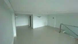 Dijual Apartemen 3BR Rosebay F Graha Famili