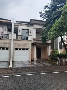 Dijual Rumah dengan Private Pool di Jadeite Bsd