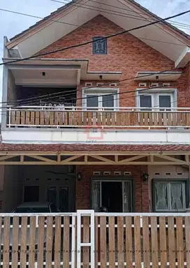Rumah Bagus Siap Huni Dalam Perumahan Di Jombang, Ciputat
