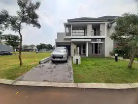 Disewa Rumah Besar 2 Lantai Siap Huni di Suvarna Sutera Free AC