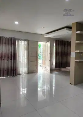 Dijual Rumah Green Court Boulevard Cengkareng Hoek