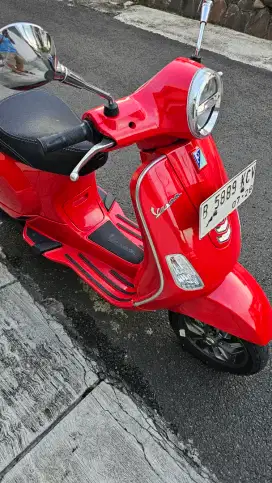 Vespa LX 125 i-get KM Rendah