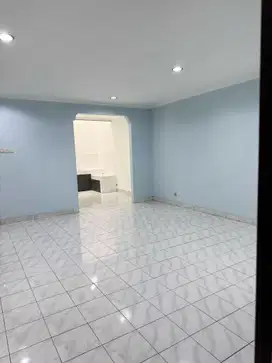 Dijual Rumah di Daan Mogot Baru uk 8x15 Harga 2.7M