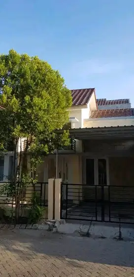 DIJUAL RUMAH GREEN LAKE RESIDENCE RUNGKUT SURABAYA RON.A779