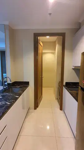Disewakan Murah Apartemen Taman Anggrek Residence 2+1 Bedroom