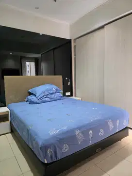 Disewakan Royal Mediterania Garder 2+1 Bedroom Dekat Central Park