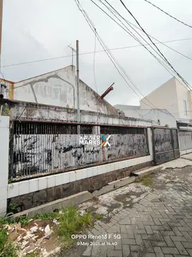 Dijual Rumah Hitung Tanah di Karangempat Tambaksari