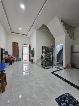 Dijual Villa Inti Kota Eastcotts Residence