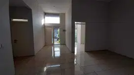 Rumah di Kota Baru Parahyangan, Nyaman Aman Tatar Wangsakerta