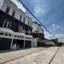 DIJUAL VILLA JALAN PERJUANGAN KOMPLEK ICON ESTATE (Ramlan)