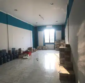 Ruang Usaha/ Ruko 3 Lantai Dengan Rooftop Di Veteran jaksel