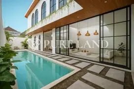 3BR Stylish Mediterranean Villa in Tumbak Bayuh