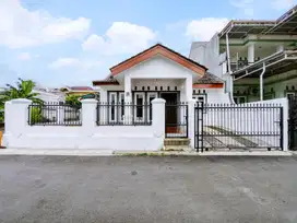 Rumah Luas 9 Menit ke Terminal Jatijajar Depok SHM Siap Huni J-26532