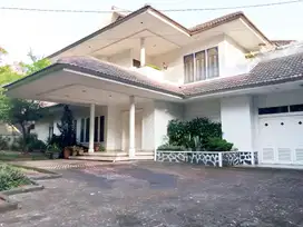 Jual Rumah 2 Lantai di Lebak Bulus Hadap Selatan SHM