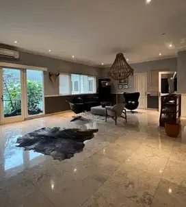 Jual RUMAH Modern dan Artistik KEBAYORAN BARU LT 367, LB 400m2, 18,5M