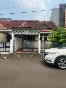 1B GADING SERPONG 1  LANTAI RAPI, BAGUS, TERAWAT 7x18  Fresh FROM OVEN