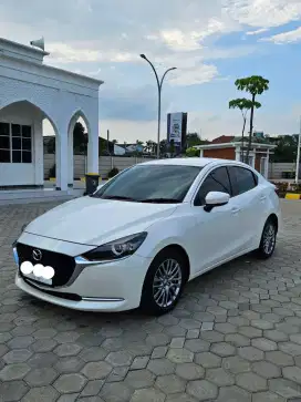 Mazda 2 Sedan Tahun 2022