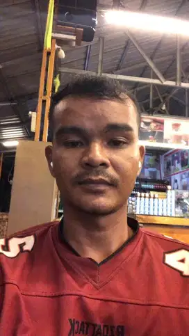 Saya mencari kerja sebagai driver sim A