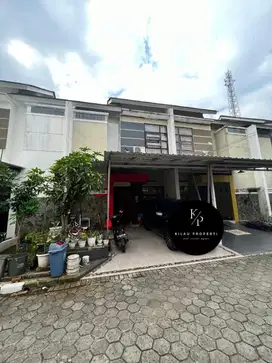 Dijual Rumah Semi Furnish di Green Pitara, Cipayung, Depok.