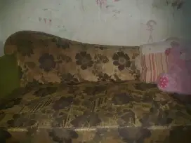 Jual kursi 1,5 jt saja bisa nego tipis