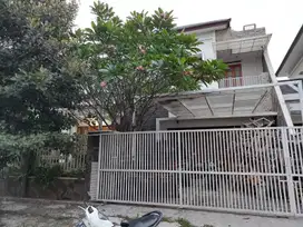 Rumah Furnished Cantik di Heleconia Harapan Indah