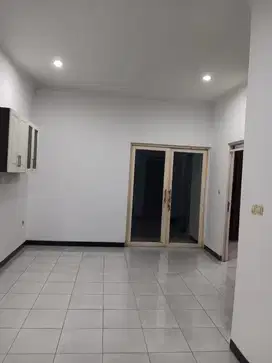 Disewakan Murah Rumah Taman Kopo Indah 3 Siap Huni