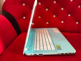 Asus x441uv core i3 GEN 6 RAM 4 SSD 128/NVIDIA mx110