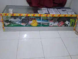 Kepala Etalase ponsel