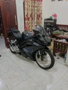 Yamaha R15 v3 modif tipis