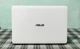Asus x455LD dualvga i3gen4 ram10 Hdd500 batre awet siap game pakai
