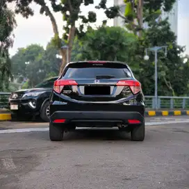 HONDA HR V E 2016 TDP MULAI 20 JT ANGSURAN 4JTAN UNIT SIAP JALAN
