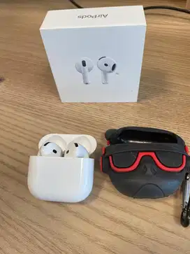 Apple airpods 4 Non ANC like new