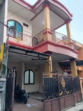 DISEWAKAN RUMAH PONDOK KELAPA