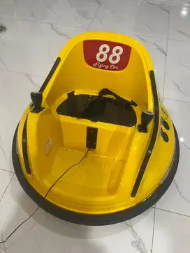 Bumper car, mainan anak, bom bom car