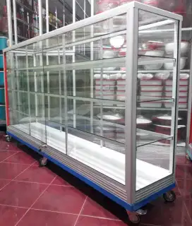 Di Jual Etalase Baru Sudah Pake Roda Ukuran 2Mx1M