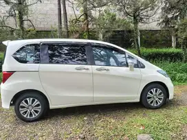 Honda Freed 2012 Bensin