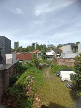 Dijual  Murah Bangunan Tua Siap Huni Di Budisari