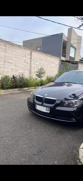 BMW 320i 2008 Bensin
