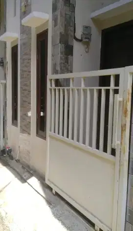Kontrakan 2 Kamar 2 Lantai