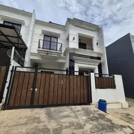 Take over 135 Juta RUMAH 2 LANTAI NEMPEL GDC DEPOK