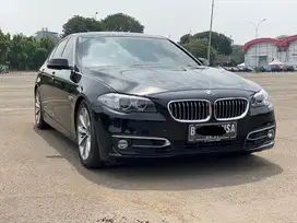 BMW 520i LUXURY 2016 HITAM DIJUAL CEPAT