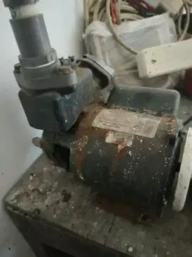 mesin pompa air