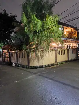 Jual rumah hook di kembangan kebon jeruk Jakarta Barat